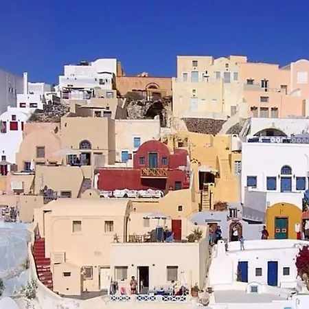 Zoe Aegeas Traditional