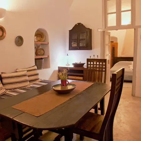 Zoe Aegeas Traditional