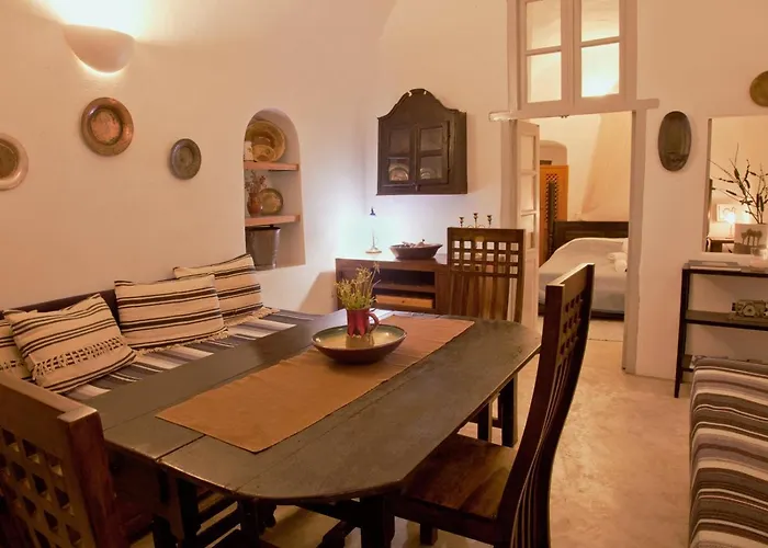 Zoe Aegeas Traditional