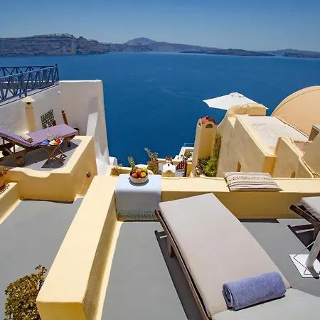 Zoe Aegeas Aparthotel