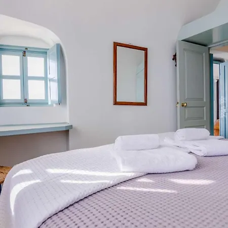 Zoe Aegeas Aparthotel
