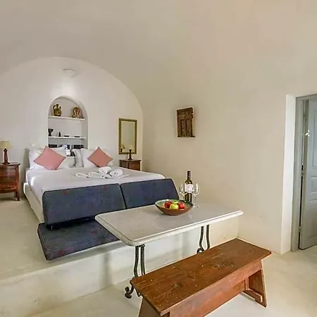 Zoe Aegeas Traditional 4*