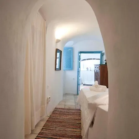 Zoe Aegeas Oía