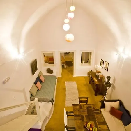 Zoe Aegeas Aparthotel 3*