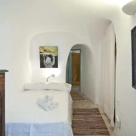 Zoe Aegeas Aparthotel 3*