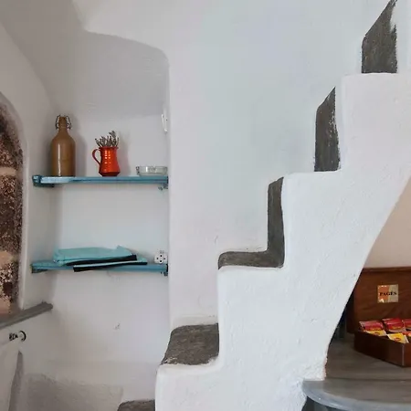 Zoe Aegeas Traditional Apartmanhotel 4*