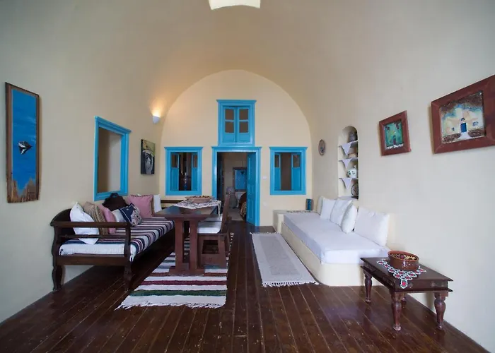 Zoe Aegeas Traditional