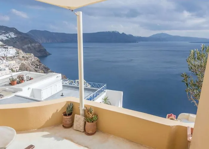 Zoe Aegeas Traditional 4* Oia