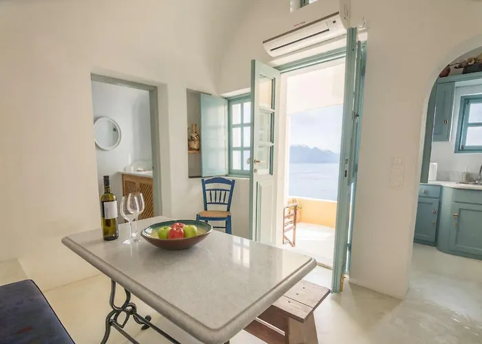 Zoe Aegeas Traditional 4*