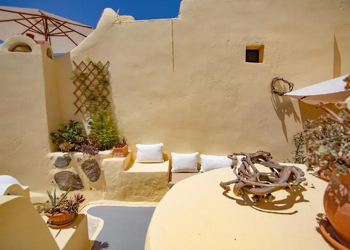 Zoe Aegeas Traditional