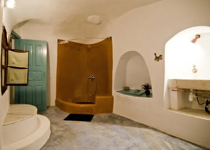 Ξενοδοχείο με διαμερίσματα Zoe Aegeas Traditional 4*