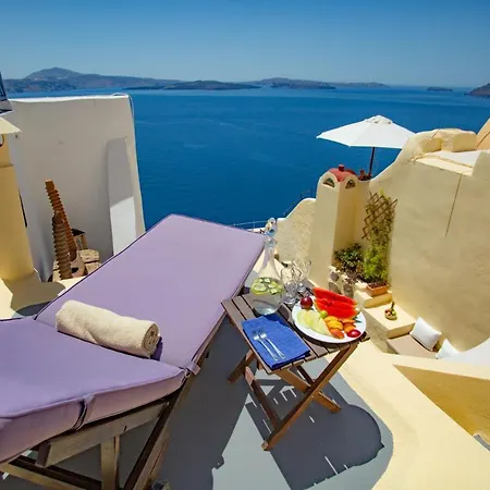 Ξενοδοχείο με διαμερίσματα Zoe Aegeas Traditional 4*