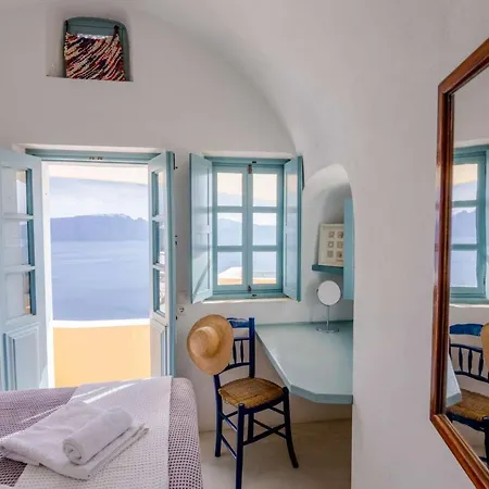 Ξενοδοχείο με διαμερίσματα Zoe Aegeas Traditional Οία